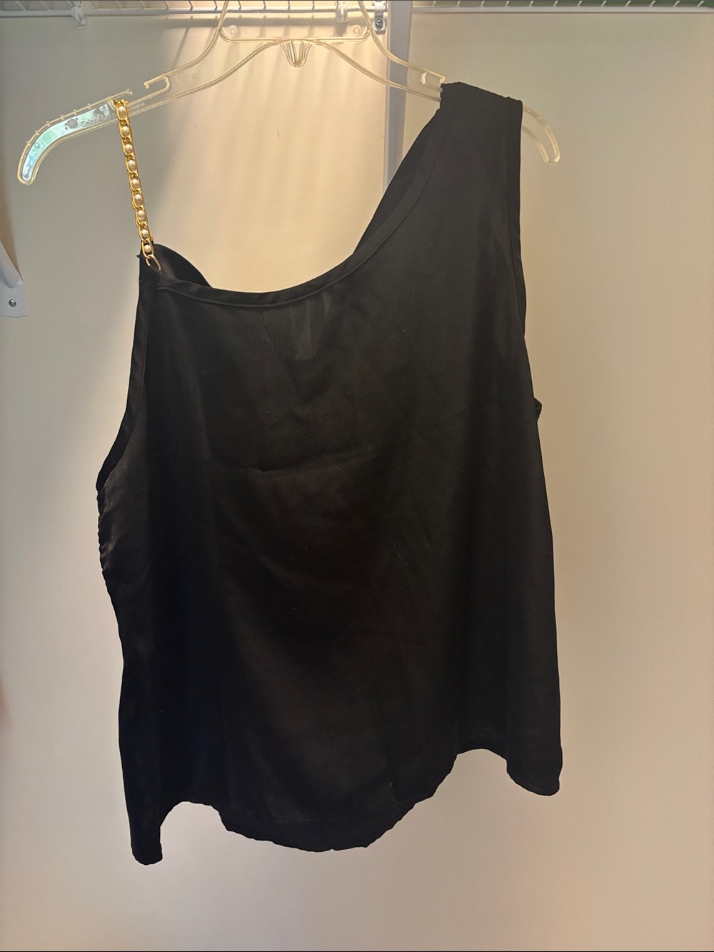 Asymmetric One-Shoulder Black Women's Top with Gold Chain Strap